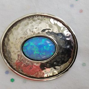 BILI SILVER ISRAEL HAMMERED OVAL BROOCH WITH FAUX  FIRE OPAL CENTER